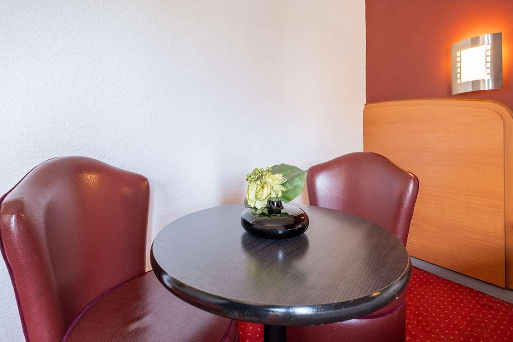 Sky Hotel Goussainville Charles De Gaulle Room photo